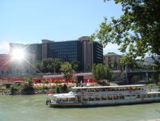 Donau Schiffsrundfahrt in Wien